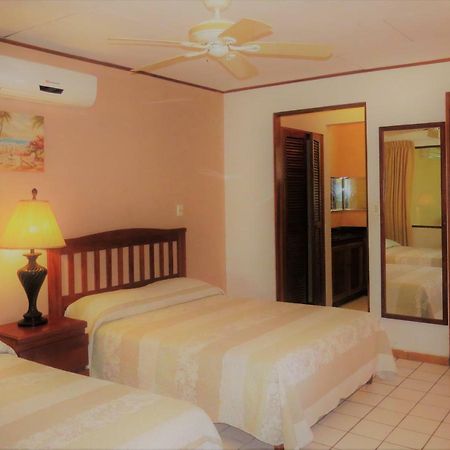 Flamingo Marina Hotel Playa Flamingo Exterior foto
